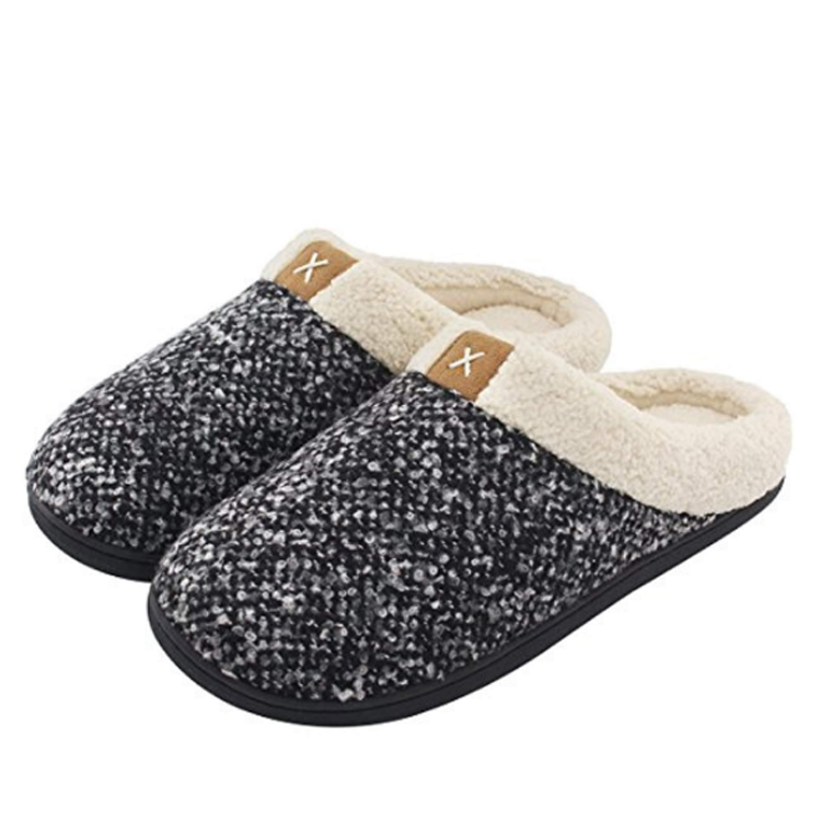 Memory Foam's Slippers